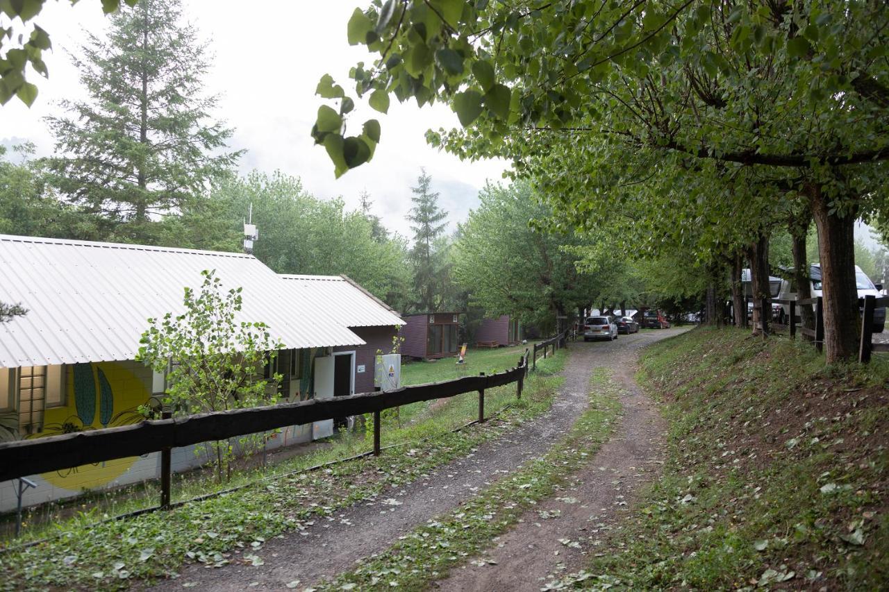 אל פונט דה סוארט Camping Alta Ribagorca מראה חיצוני תמונה